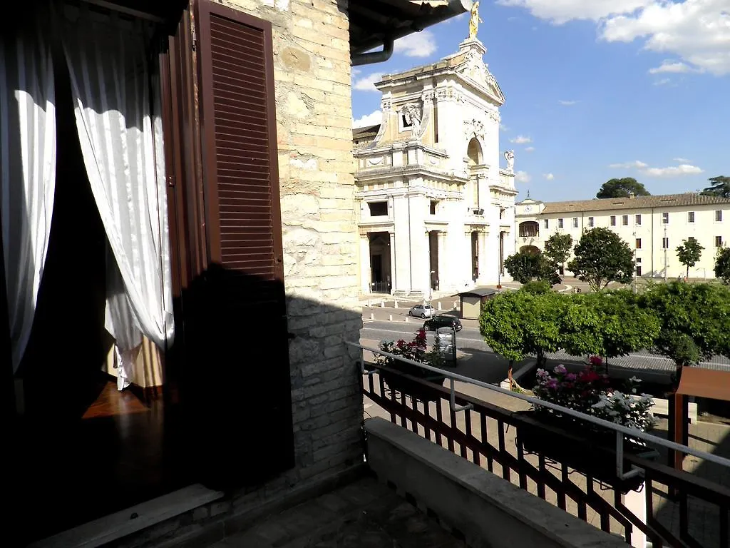 Piazza Degli Angeli Guest House Santa Maria Degli Angeli  3*, Assisi